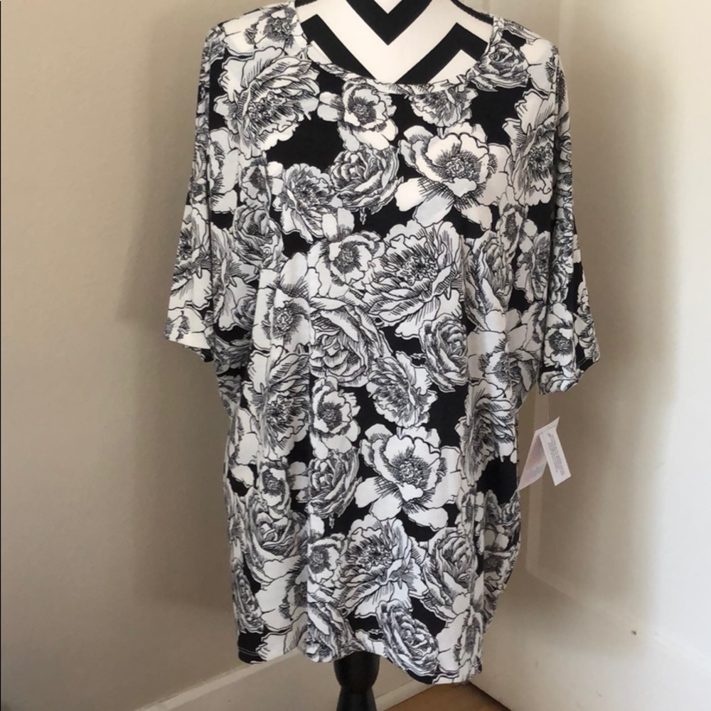 LuLaRoe Floral Print Irma Size 2XL